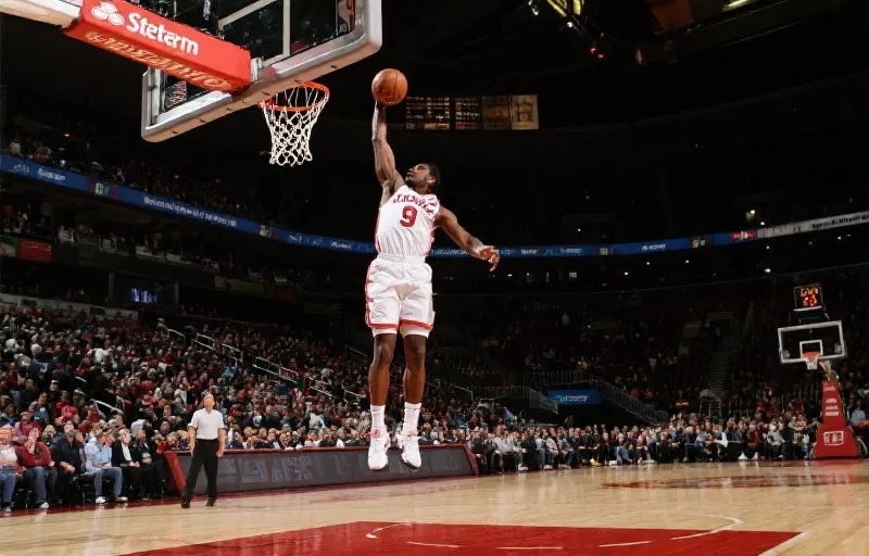 篮球赛事与实时数据